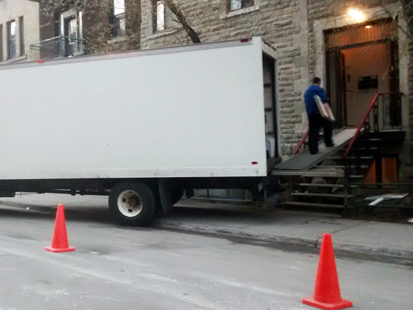moving_We_Haul_Movers_5832_Boulevard_Saint-Laurent_Montreal_Quebec_H2T1T3_Plateau-Mont-Royal_514-846-8080.jpg moving_We_Haul_Movers_5832_Boulevard_Saint-Laurent_Montreal_Quebec_H2T1T3_Plateau-Mont-Royal_514-846-8080.jpg